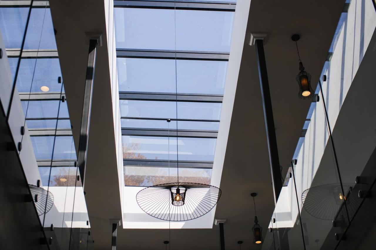 Sanctuary Mandela Hotel Johannesburg Bagian luar foto