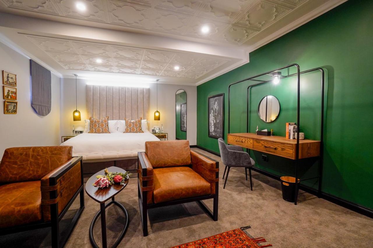 Sanctuary Mandela Hotel Johannesburg Bagian luar foto